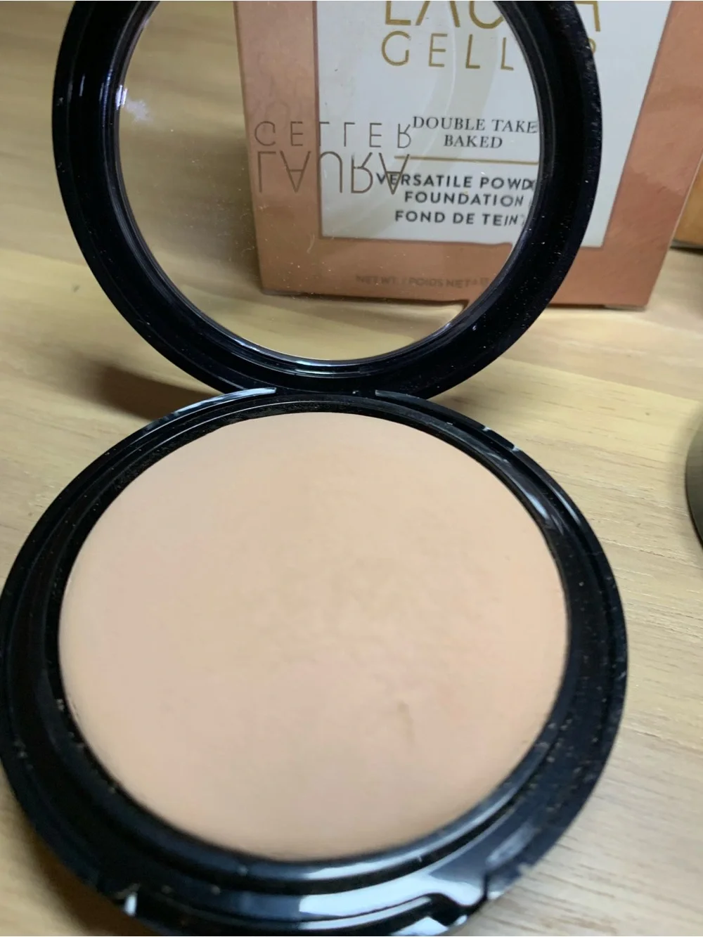 Laura Geller Light Powder & Color-Correcting Baked Foundation Duo - Beige/Peach